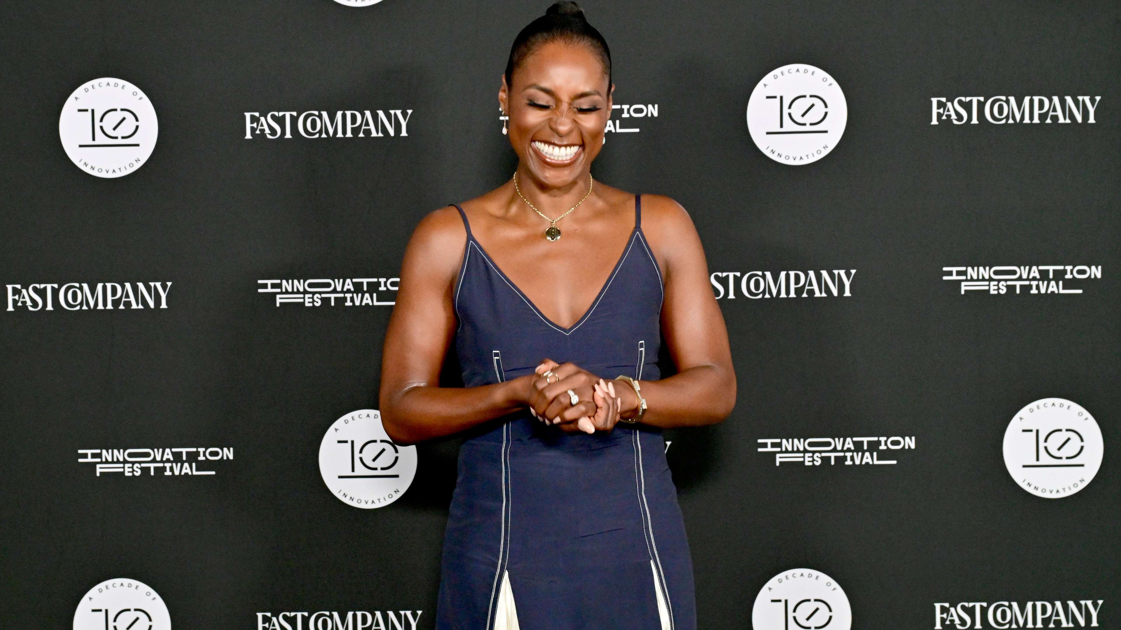 麦克托米奈惊天倒钩助苏格兰4-2击败丹麦晋级世界杯